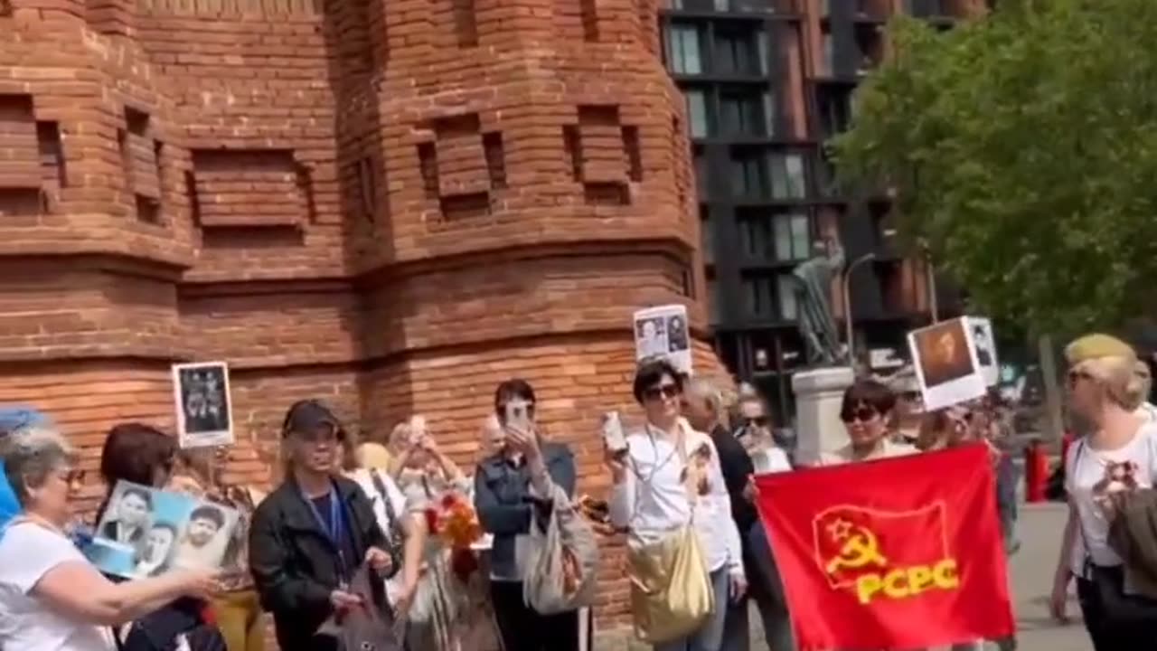 In Barcelona, members of the Immortal Regiment were harassed by pro-Ukrainian activists.