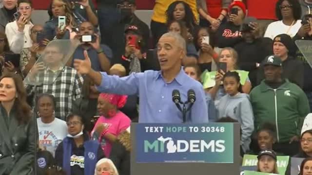 “Come On!” Heckler Interrupts Barack Obama and Leaves Him Stuttering at Michigan Rally