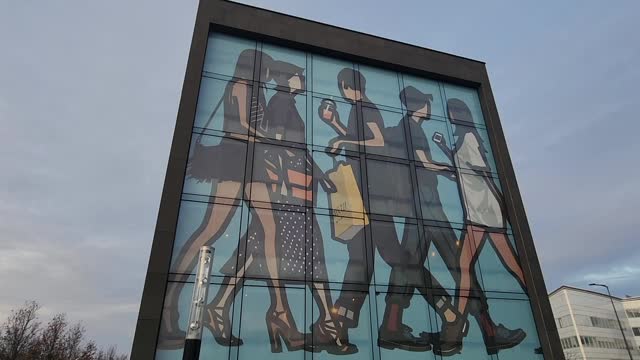 WALKING GDG AIRPORT CITIZEN M