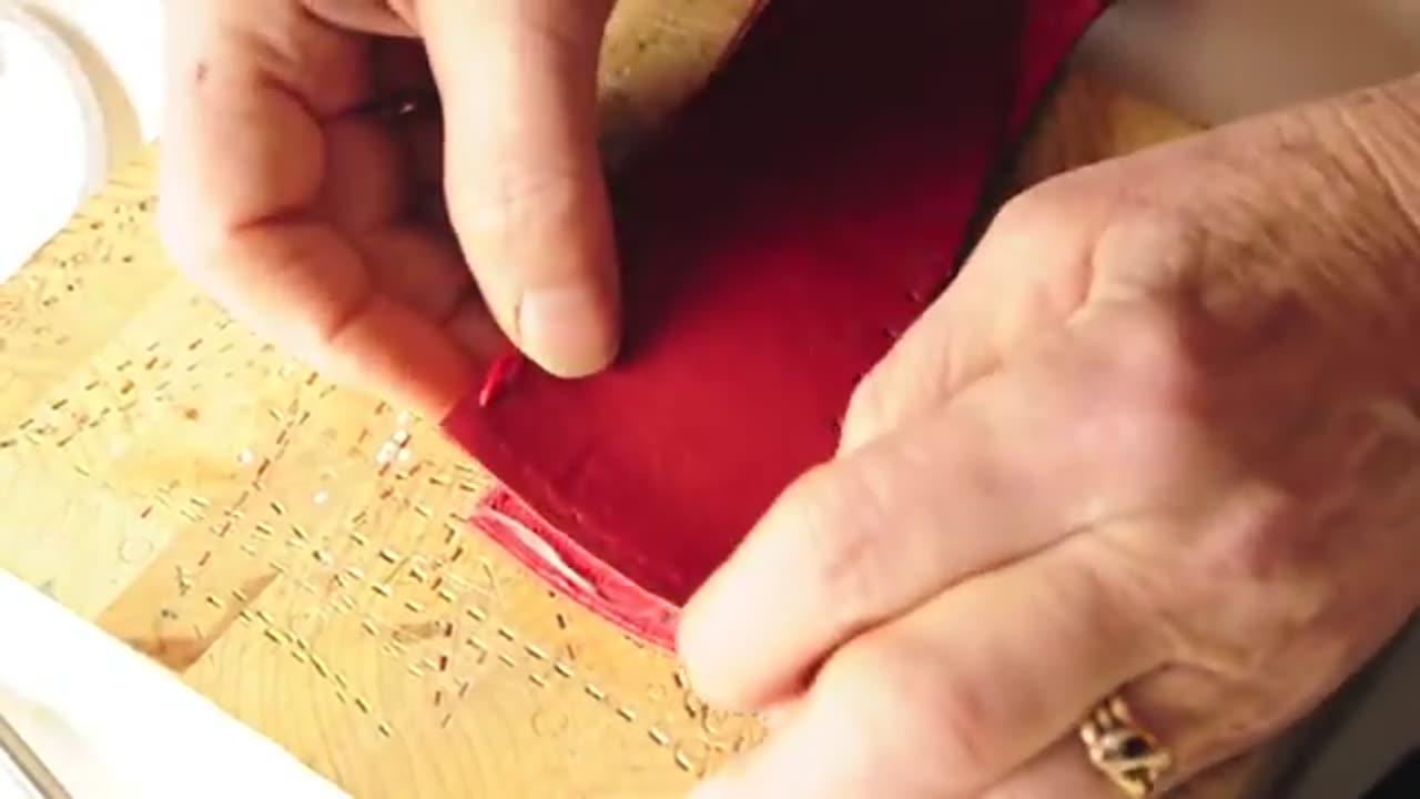 How To make simple shoes, using your feet as a mold. Very simple