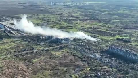 Russian artillery working on Soledar, Donetsk.