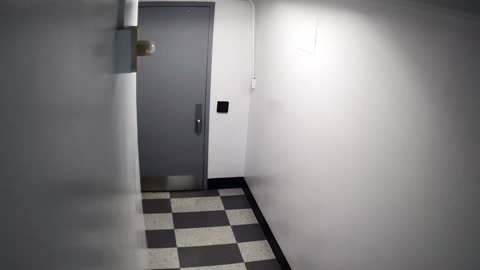 6172RHOBG3G302CStairwaySide_2021-01-05_16h00min03s230ms.mp4