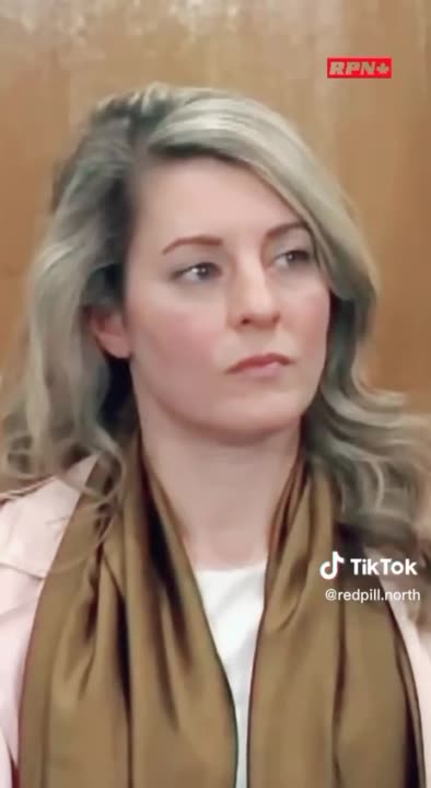 The look in her eyes 👀 (TREASON). WEF infiltrator Melanie Joy