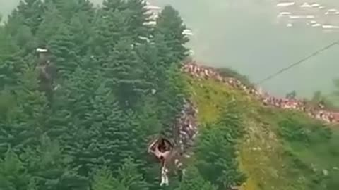 Rescue 🛟 child from broken zip lift