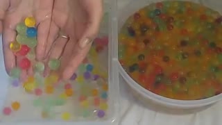 ASMR Water Beads