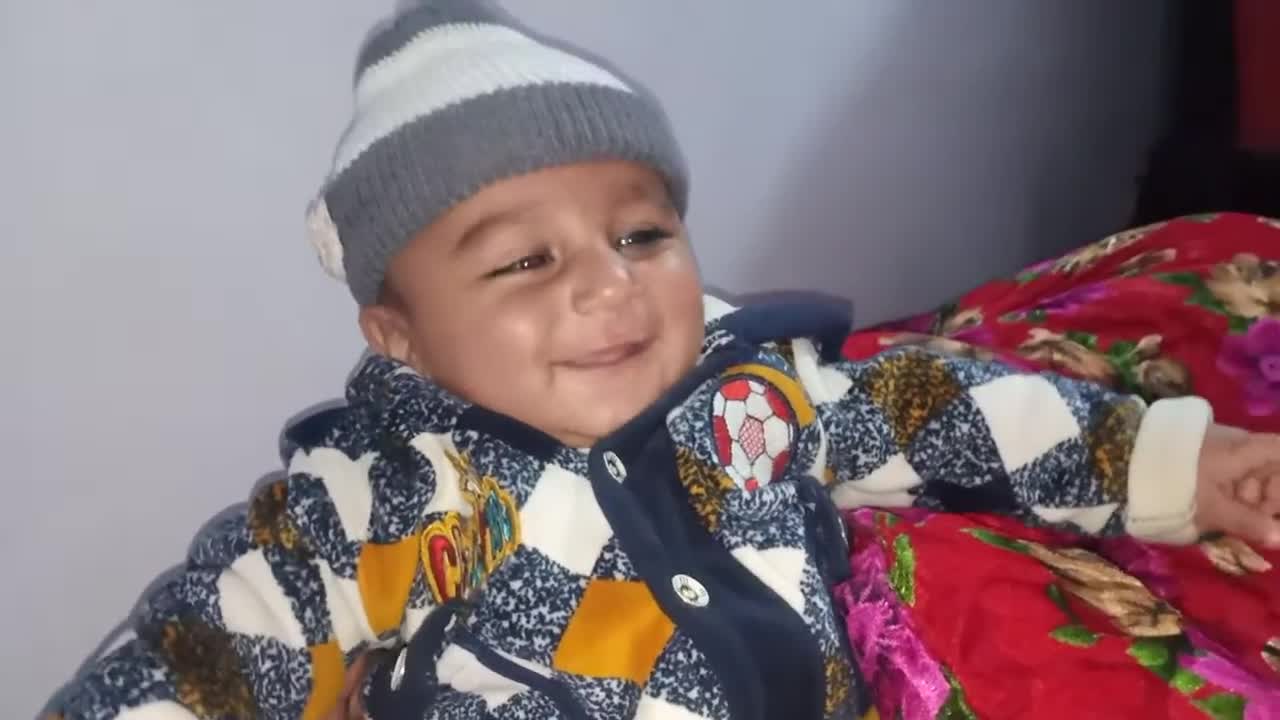 5 month baby laughing