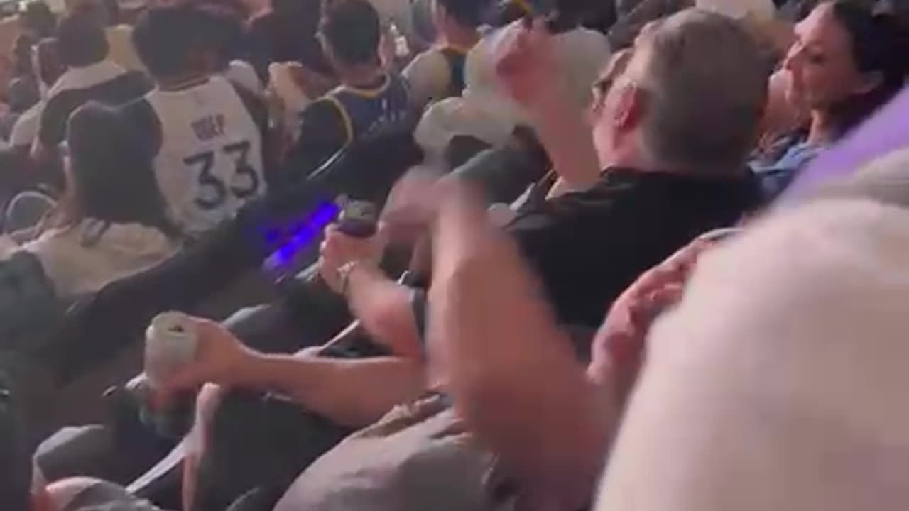 Sacramento Kings Fan Picks a Fight With Golden State Warriors Fans