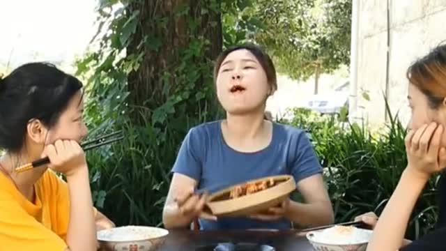 (Spicy Food Eating)! Best Eating Spicy Chillies! Sisters Eating Spicy Chillies daily #shorts