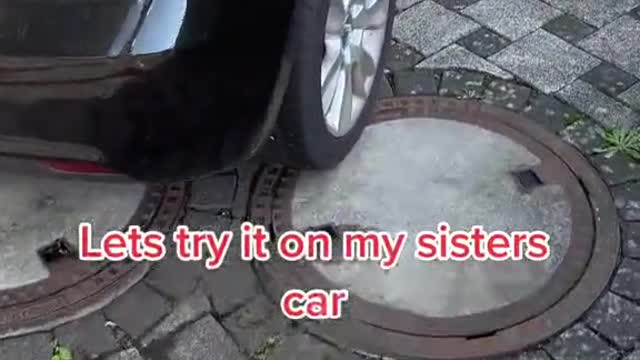 Install some small accessories on sister's car tires