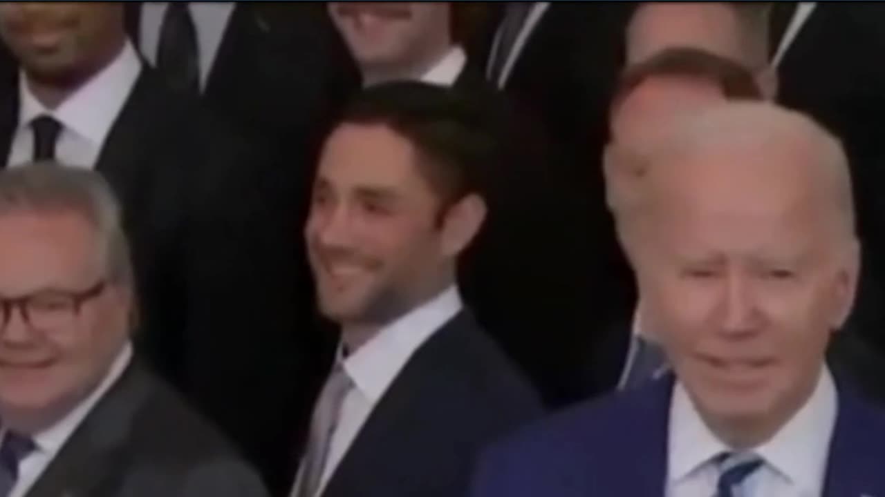 😳PRESIDENT HARRIS