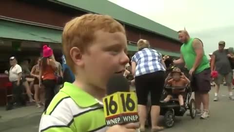 _Apparently_ This Kid is Awesome_ Steals the Show During Interview(360P).mp4