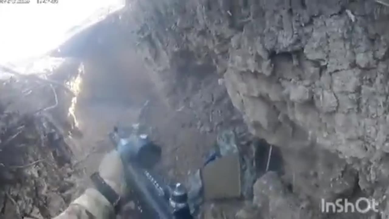 Intense Footage of a Ukrainian Assult Group Clearing Russian Trenches