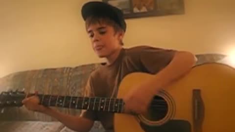 Cry me a River - Justin Timberlake cover - Justin singing (Justin Bieber)