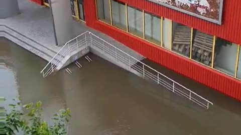 Потоп после разрушения дамбы