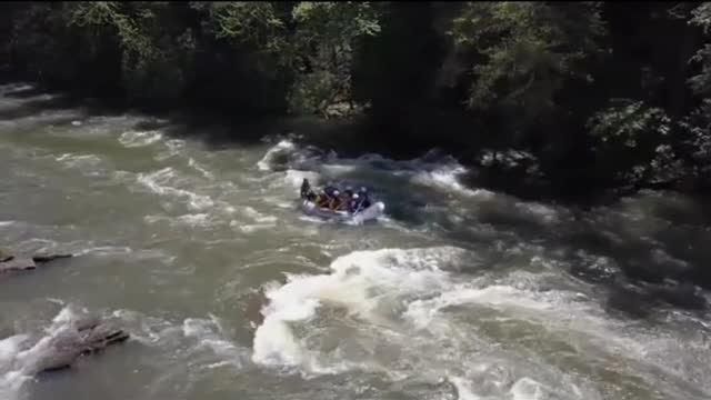 rafting🚣#enjoying #anyworld #nature #enjoying #ytshorts #adventure #explore 😍