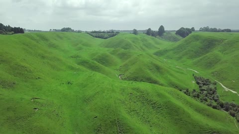 Wide green mountains and stunning scenery