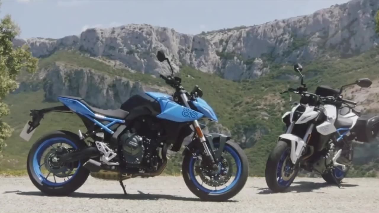 2023 Suzuki GSX-8S