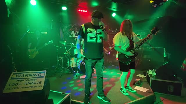 100% Angus A AC/DC Tribute Band "Back In Black" AC/DC Cover