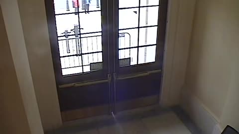 3443CHOB02CH12NRotundaExit_2021-01-06_10h20min01s020ms.mp4