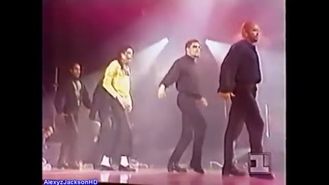 Michael Jackson - [Moscow] Wanna Be Starting Something Live in Moscow 1993 DWT HD