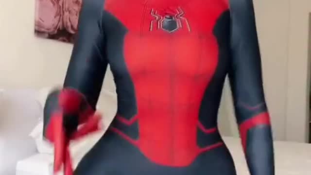Spider Girle cosplay dance