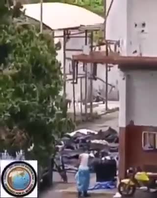 تم ضبط الإعلام في عين المكان وهو يقوم بإخراج أحد فصول المسرحية الكو_ذيبية!