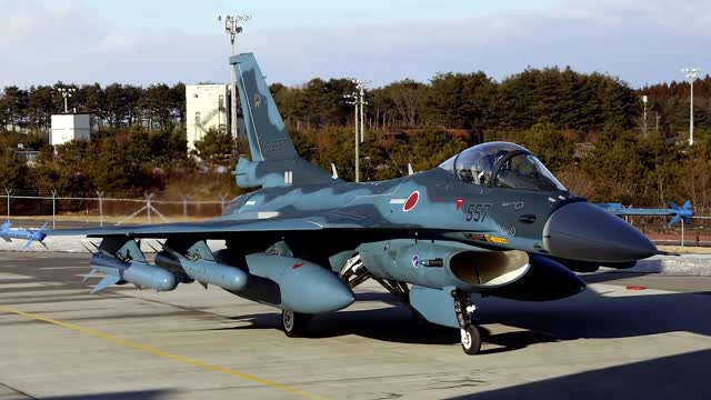 Mitsubishi F-2 Viper Fighter Jets
