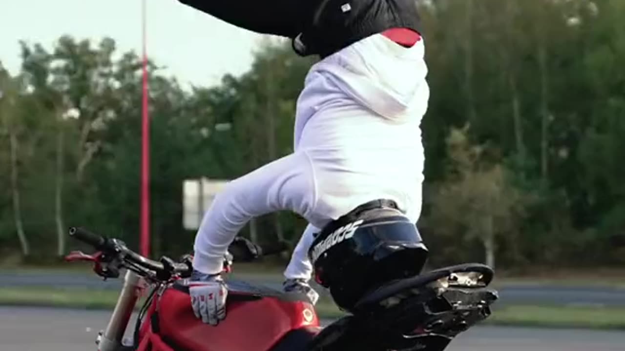 Moto bike stunt
