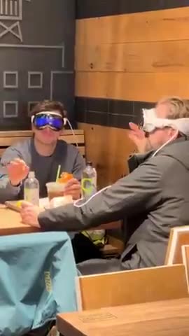 virtual reality makes this horrible fast food look like a 5 star meal