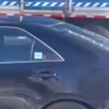 Dem Run Cities: Thief Robs Dead Man Crushed Under Tractor Trailer in NYC