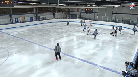 MN Hockey HP Girls 14U Prospects. Loons vs Lakers. Kiyo with the assist on the teams first goal.