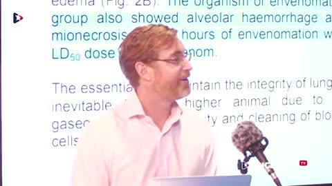 מייק אדמס מארח את דר בריאן ארדיס שחושף שנגיף הקורנה הוא מהונדס והחיסון שיצרו לנגיף שניהם קשורים לגנים של ארס נחשים רעיל