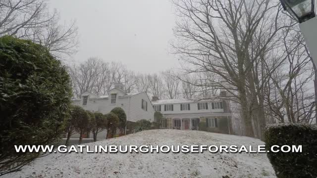 Gatlinburg House In Snow