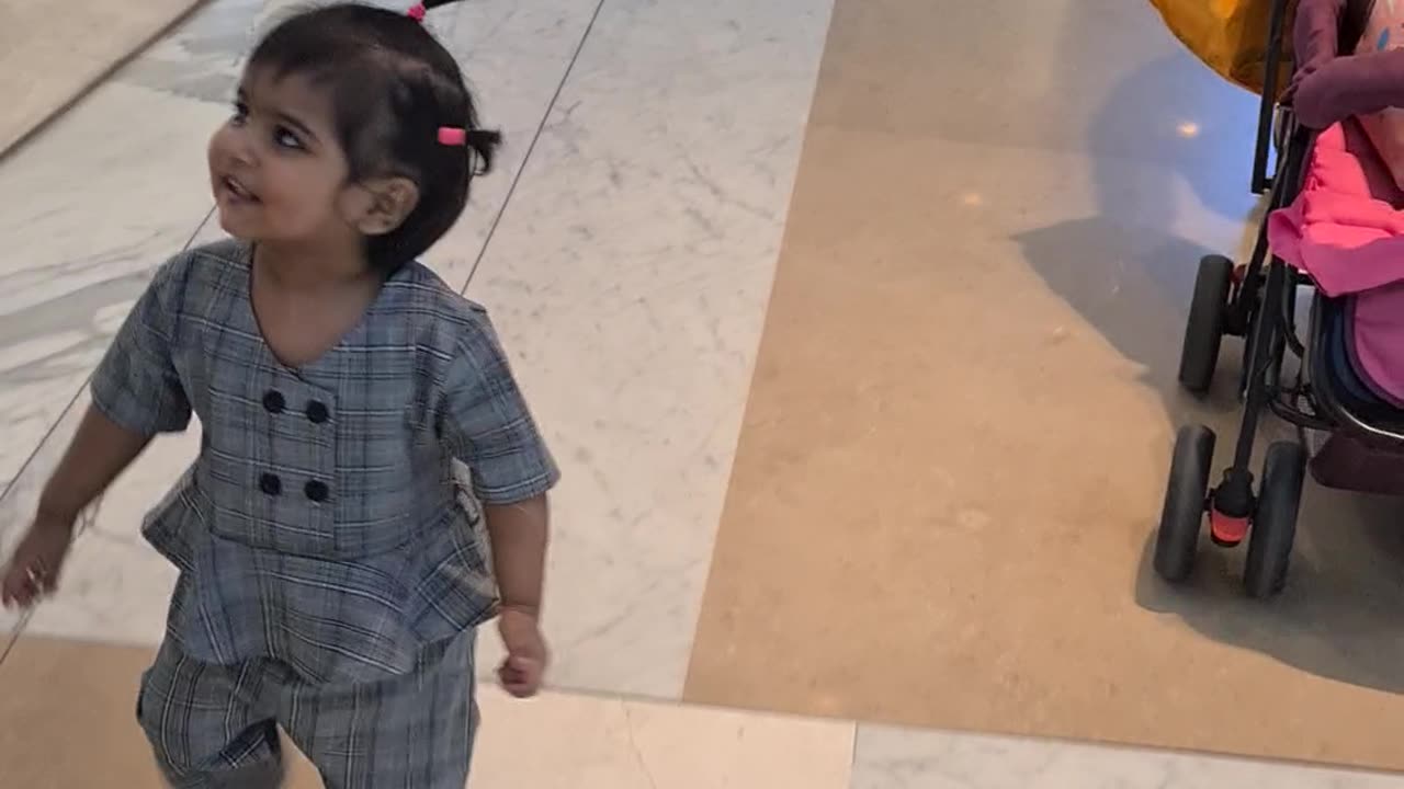 CUTE BABY TRYING TO WALK