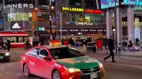 Vist Toronto Canada