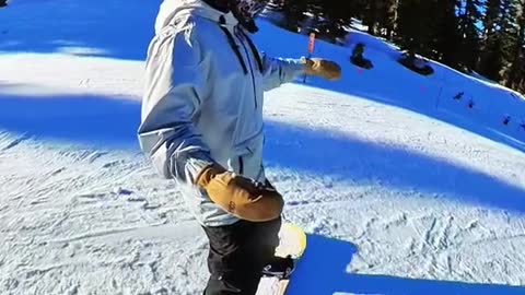 How to Link turns Snowboarding !