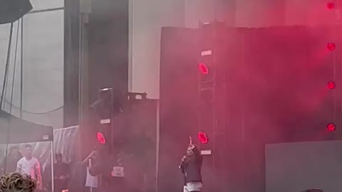 Radical Chicago Mayor Yells F*%k Clarence Thomas.