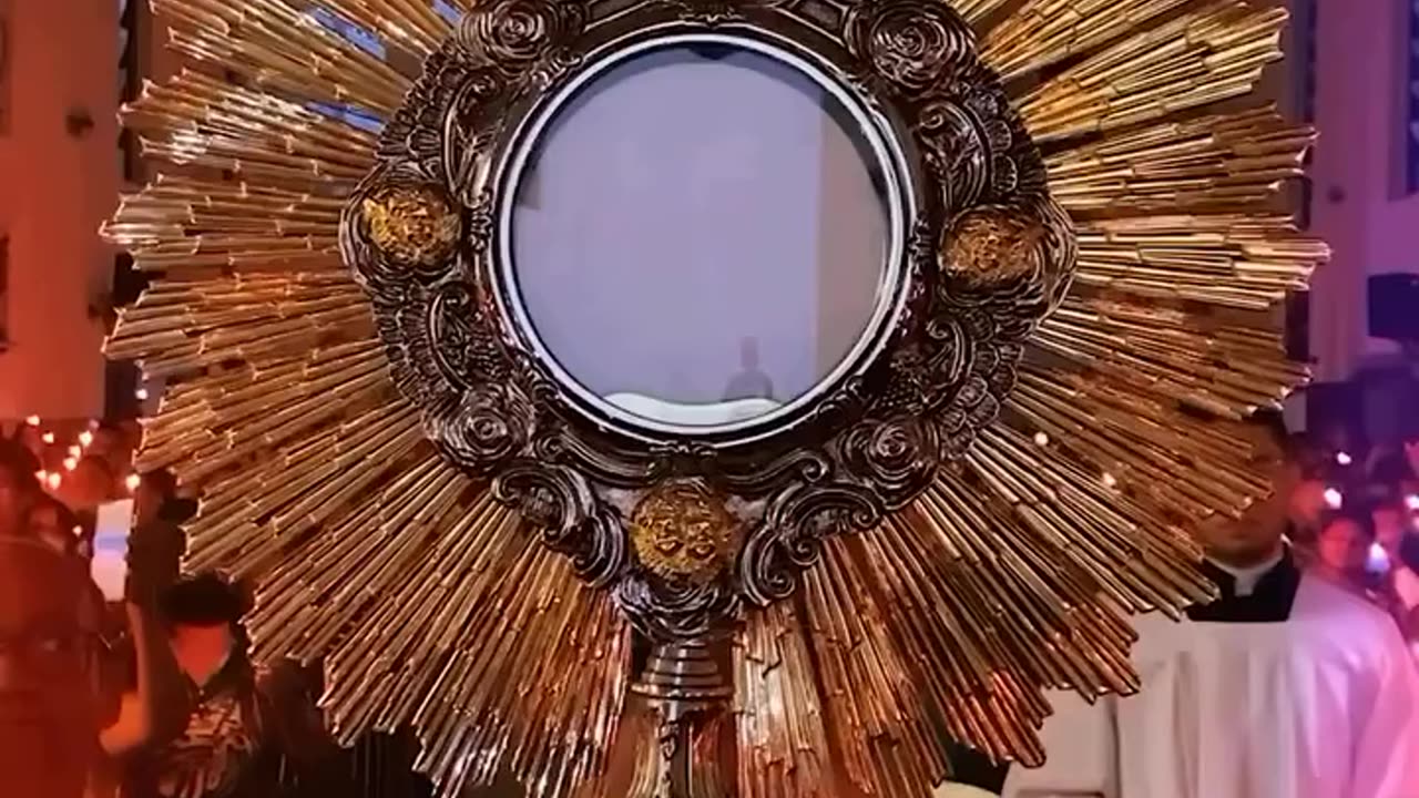 Heaven on Earth: The Real Presence of Jesus in the Eucharist ✨🙏