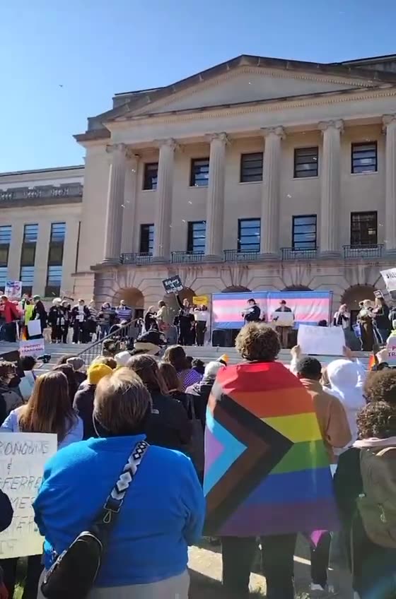 In Kentucky, local transgender people have taken over the Capitol