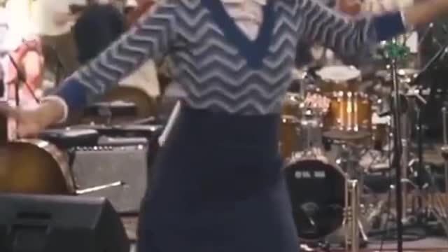 Charleston dancing at it's finest!