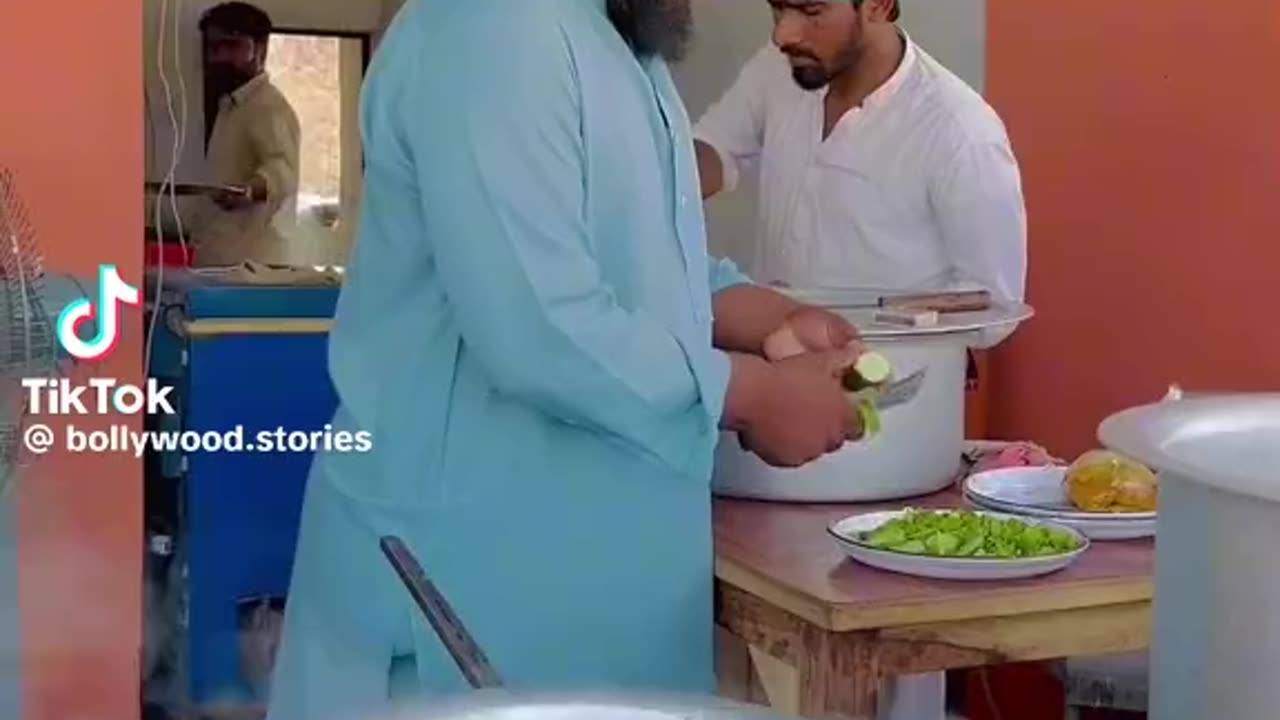 Achy hotel ka acha Khana