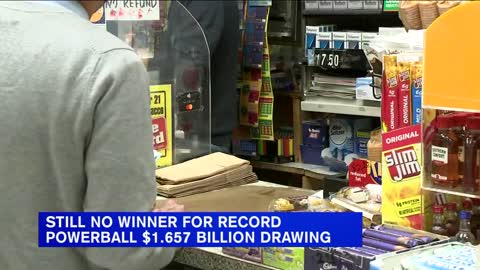 Powerball jackpot grows to $1.9B after no winner in Saturday's drawing