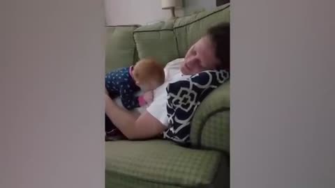 PRICELESS DADDY & BABIES MOMENT