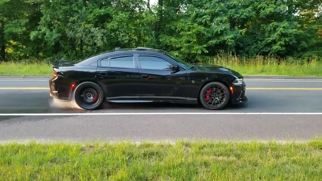 2016 Dodge Charger Srt Hellcat Monster Burnout 4K