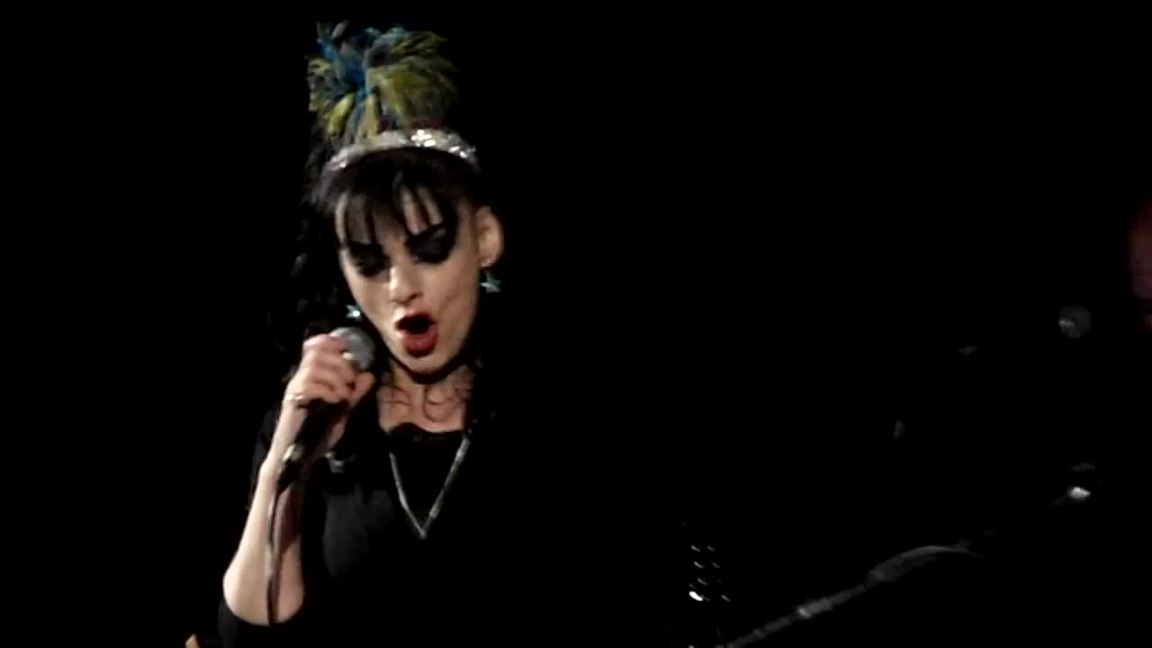 Mirror|Nina Hagen "His Hand In Mine"
