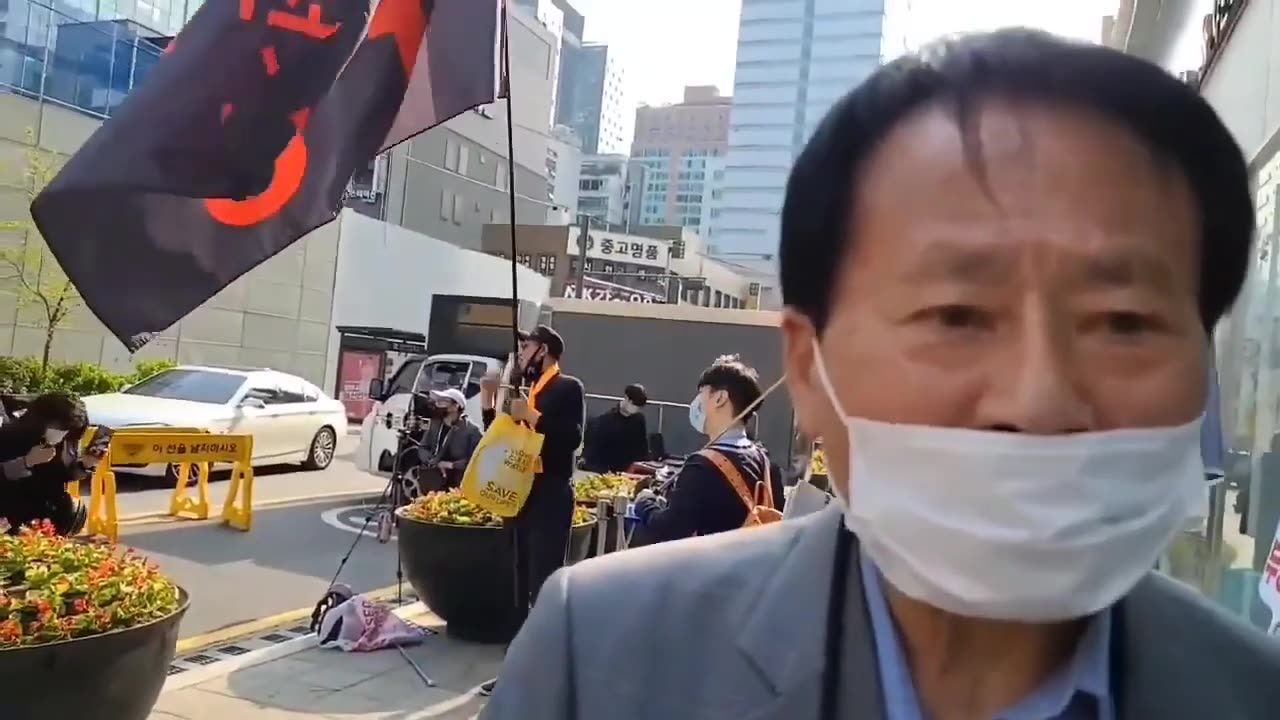 20210427_V3_S04(57WS4Kar0G8)기분 좋아요! 문땡땡이 내쫒거나 감방에 보내야! 그래야 나라가 안정이!