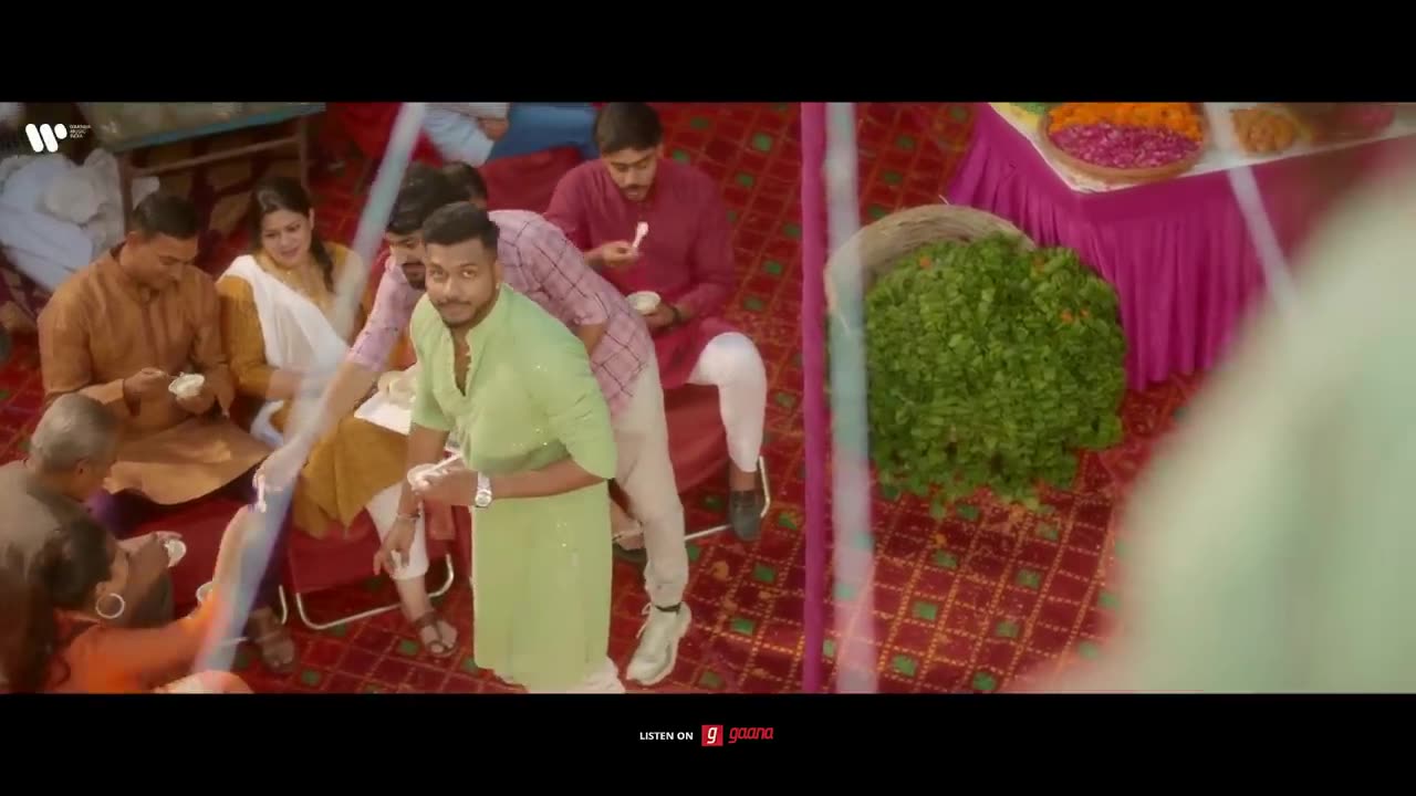 Maan Meri Jaan | Official Music Video | Champagne Talk | King