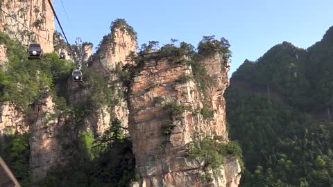 "Avatar" Mountain & Wulingyuan Scenic Area