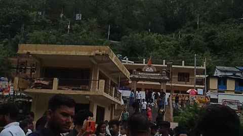 Neem karoli kenchi dham nainital