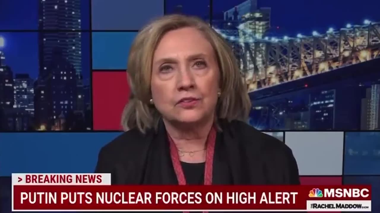 Hillary Clinton Demands Those Closest To Putin To Remove Him